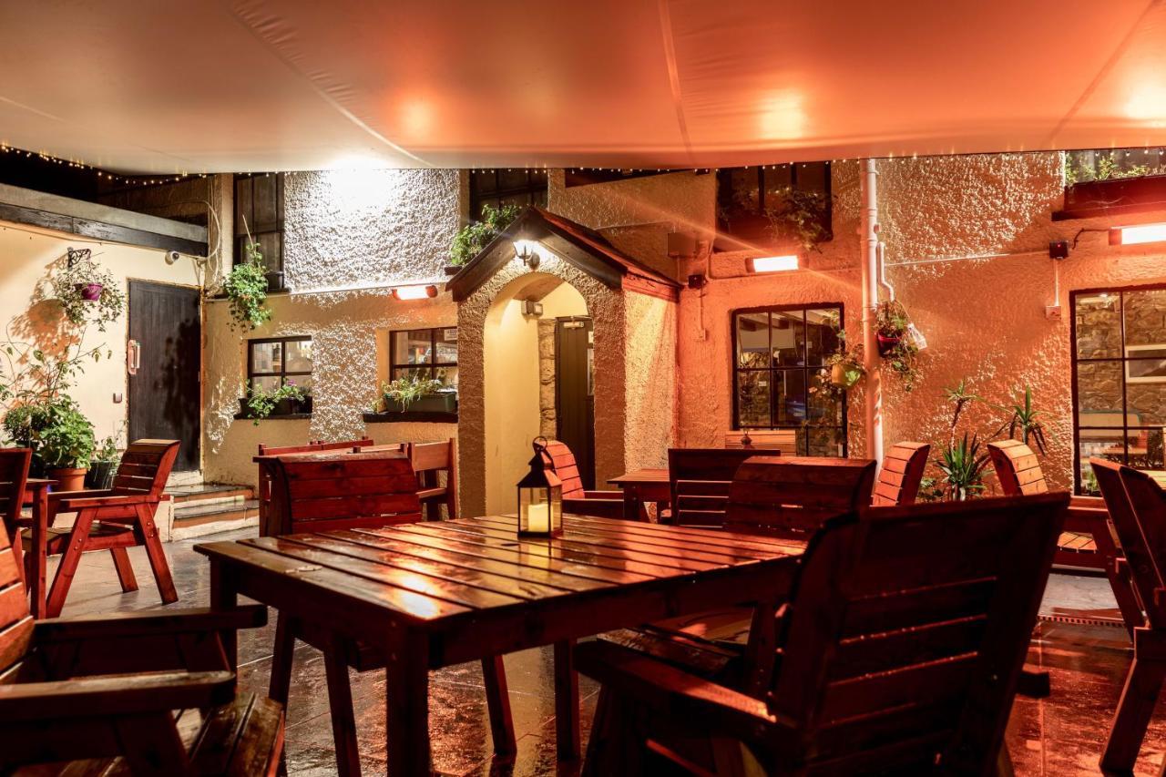 King'S Head Inn Llangennith Eksteriør billede