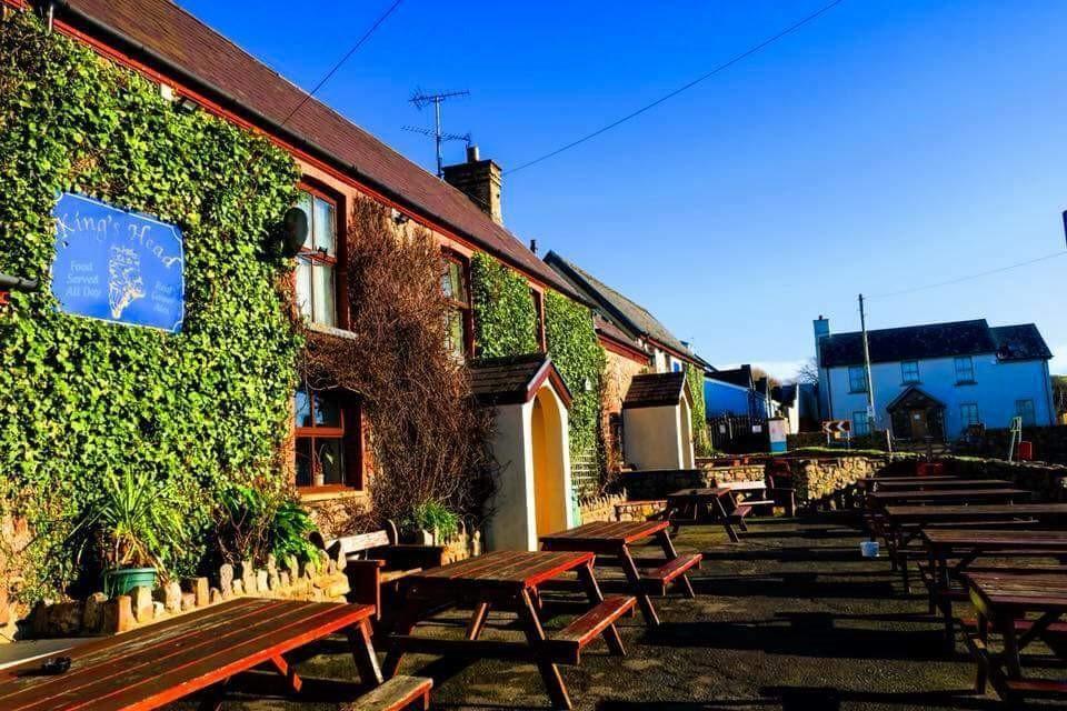King'S Head Inn Llangennith Eksteriør billede