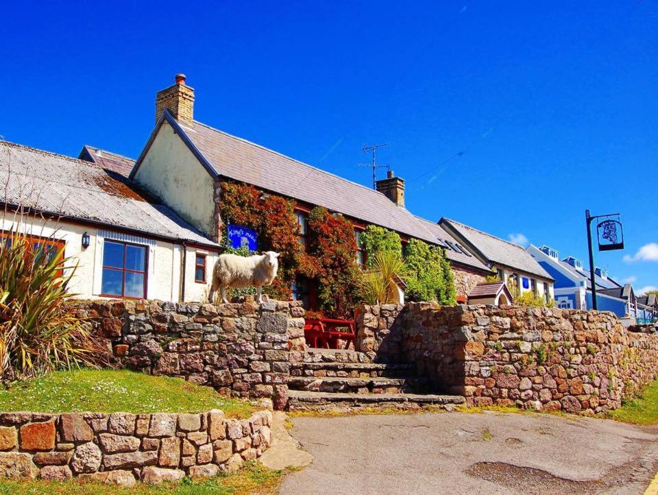 King'S Head Inn Llangennith Eksteriør billede